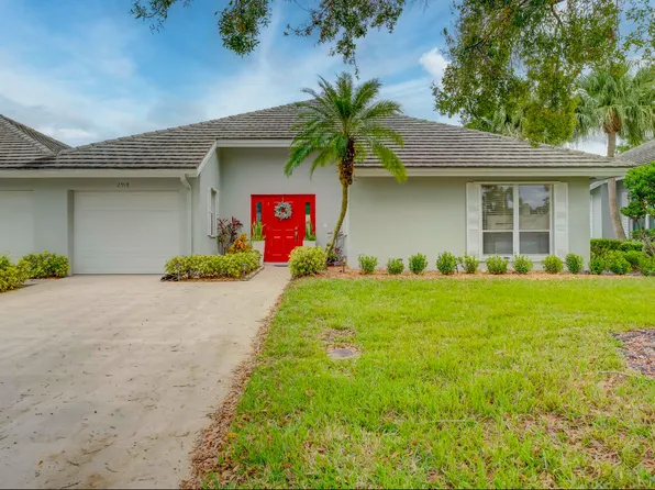 2918 SW Westlake Circle, Palm City, FL 34990