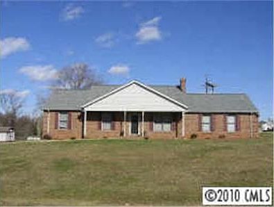 2nd image of 135 Sunshine Dr