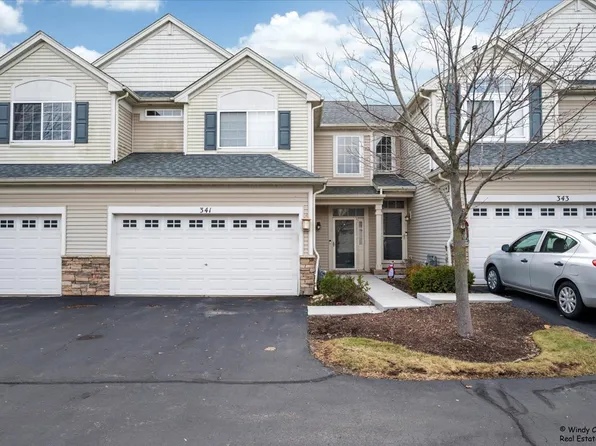 341 John M Boor Dr, Gilberts, IL 60136