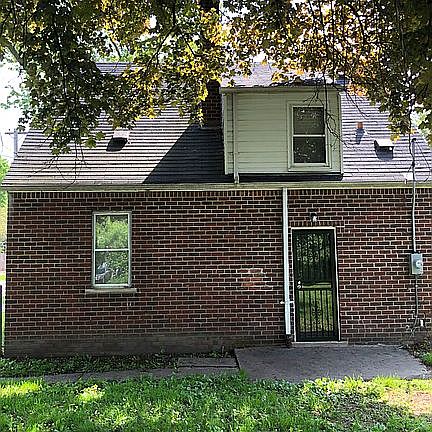 3rd image of 15779 Plainview Ave