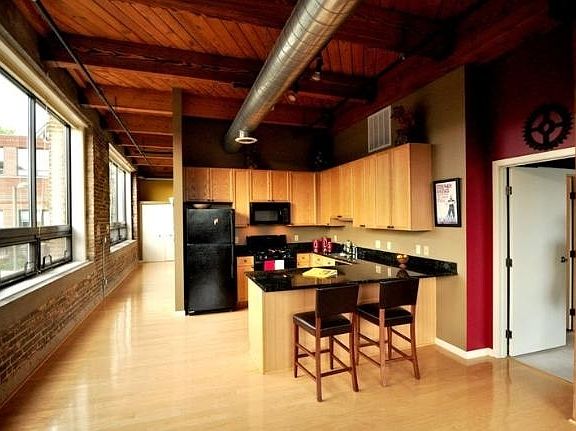 2nd image of 234 E Reservoir Ave Unit 201