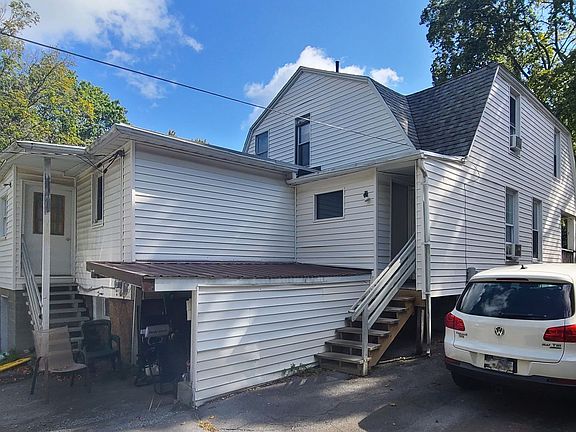 3rd image of 163 E Park Ave