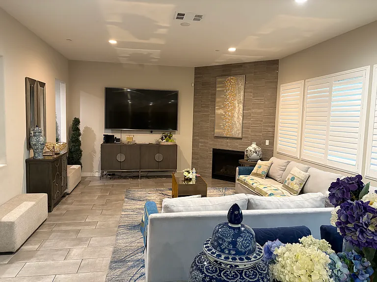 4631 Vahan Ct — Photo 8
