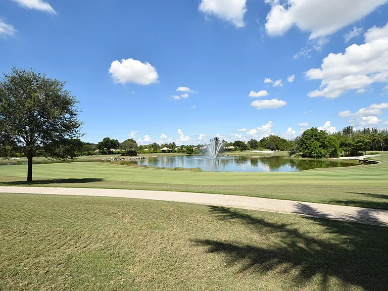 15711 Loch Maree Ln #4702 — Photo 57