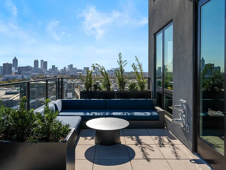 Rooftop Lounge