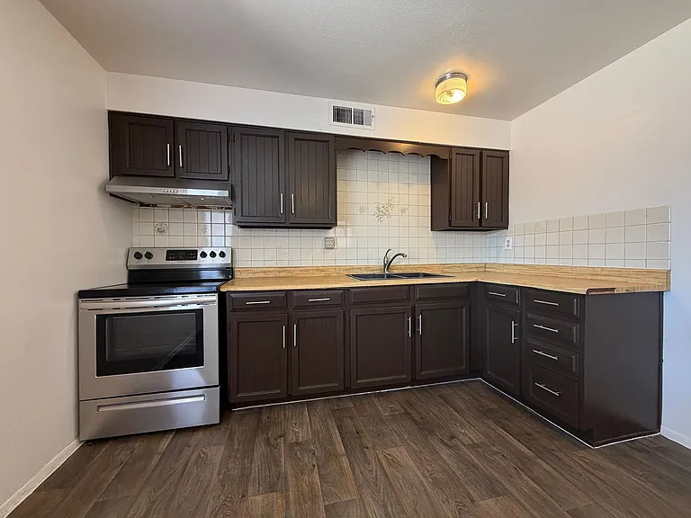 7127 W Ironwood Dr — Photo 2