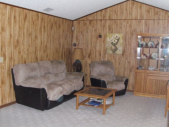 5th image of 5036 Doretta Ct