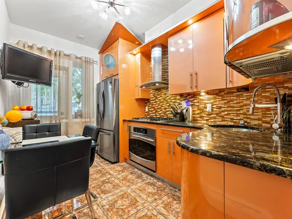 4078 Nostrand Avenue image 2 of 18