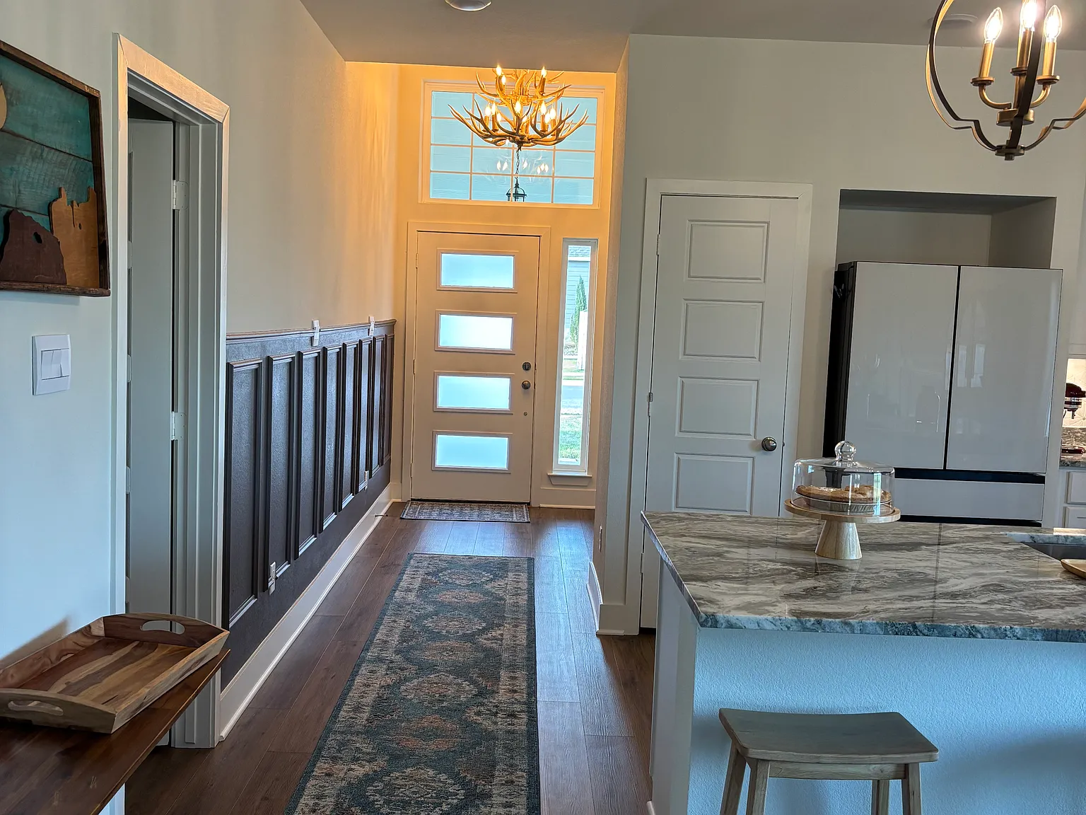 3 bed, 1900 sqft, $2,600 — Photo 2