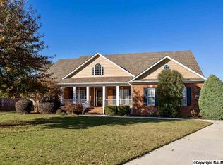 7000 Thornwood Ln SE, Owens Cross Roads, AL 35763