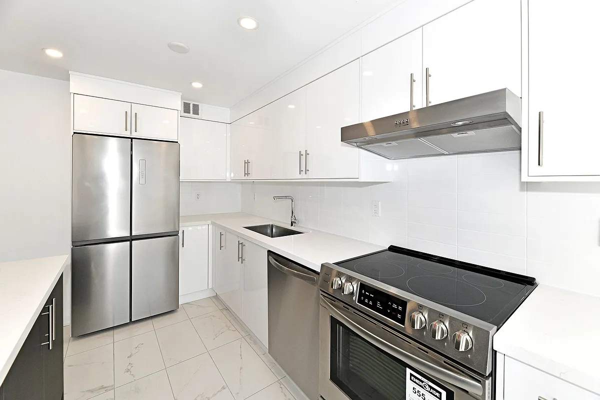 Building Photo - 55 Montclair Ave