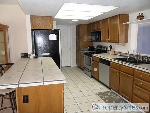 3rd image of 3951 Chickasaw Dr