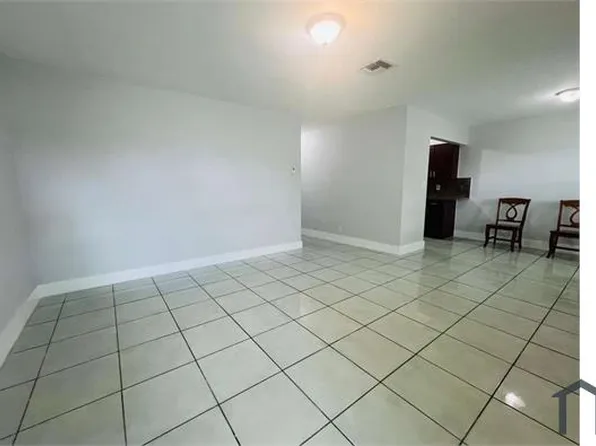 3071 NW 43rd St, Fort Lauderdale, FL 33309