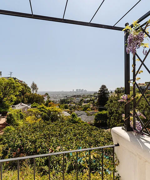 8706 Sunset Plaza Pl — Photo 21