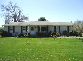 1476 Elmcreek St NW, North Canton, OH 44720