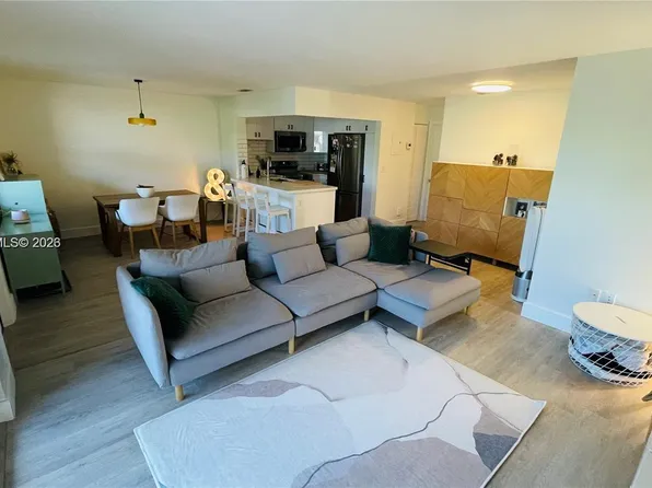 8480 SW 154th Circle Ct APT 920, Miami, FL 33193