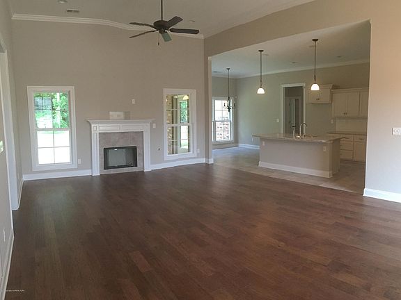 4th image of 3168 Vineyard Dr