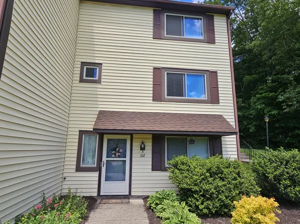 160 Salem Drive #160, Cromwell, CT 06416