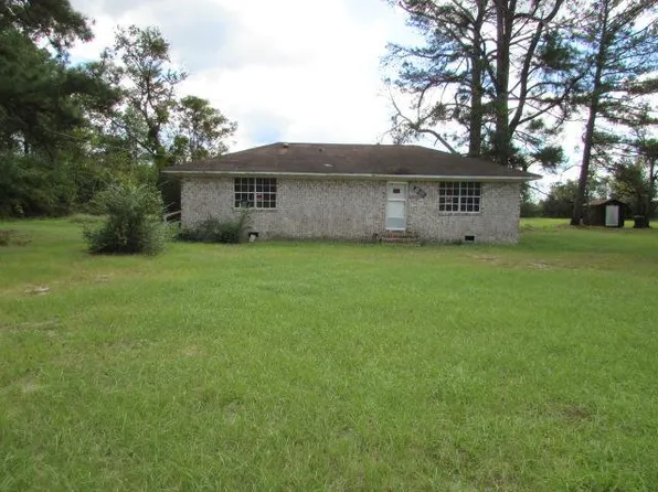 4020 4th St, Mayesville, SC 29104
