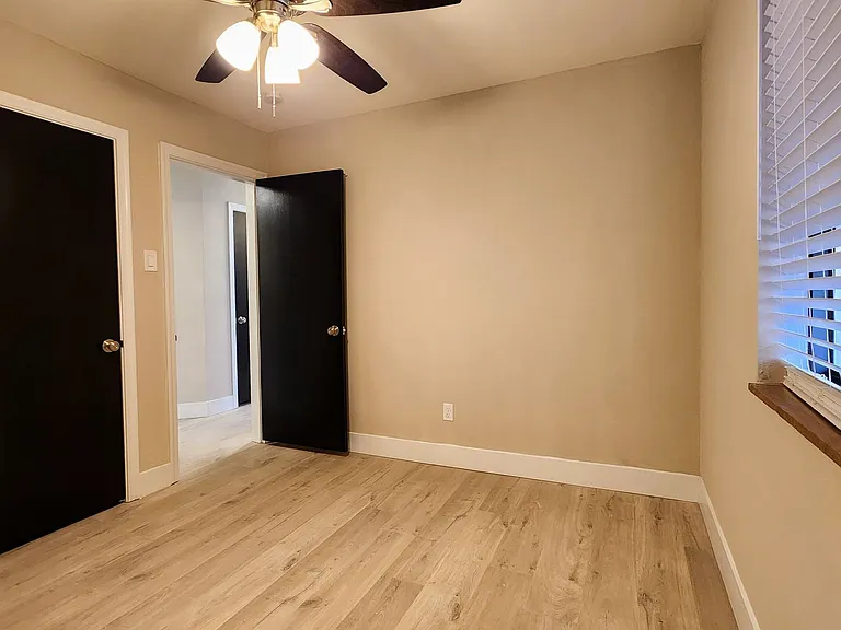 6266 Nottingham Avenue — Photo 8
