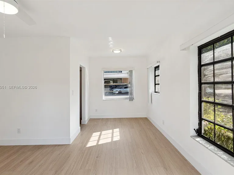 221 Antiquera Ave #8 — Photo 25