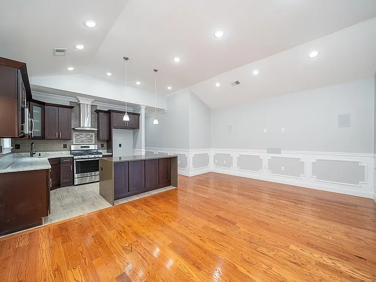 72 Charles St #2 — Photo 3