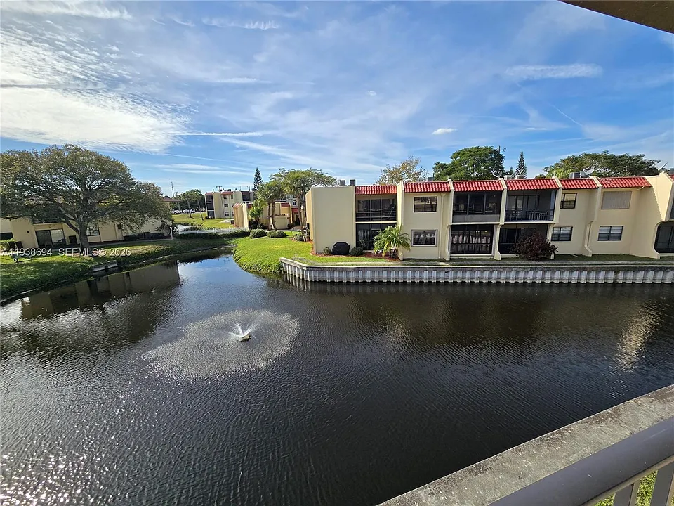 2050 Oleander Blvd #9-206