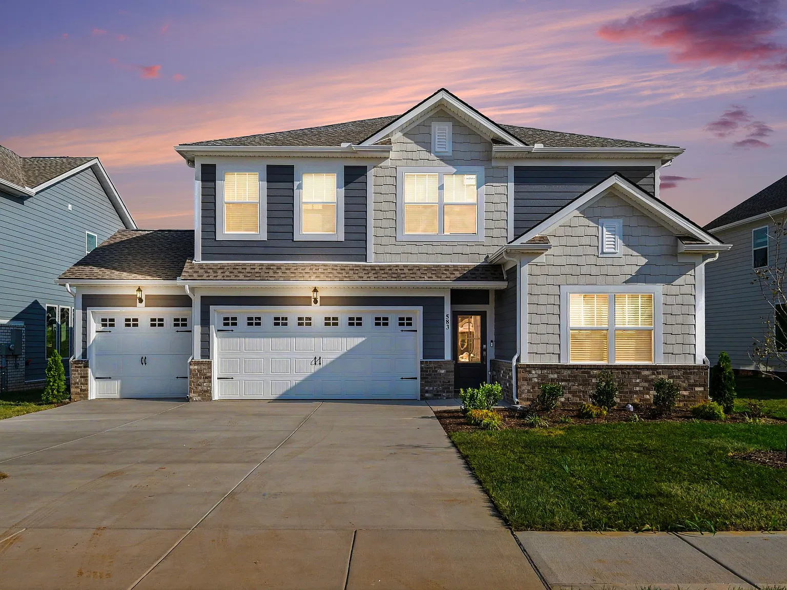 5 bed, 3.5 bath, 2950 sqft, $2,850 — Photo 2