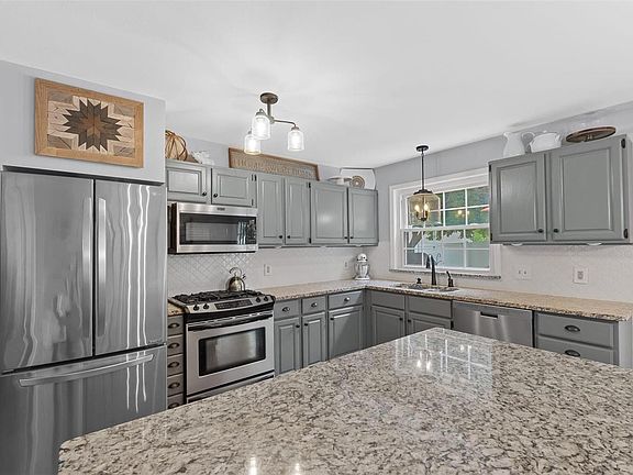 5th image of 53 Riverwood Estates Blvd