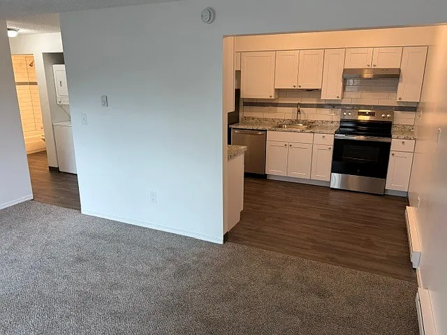 3318 S Grand Blvd — Photo 3
