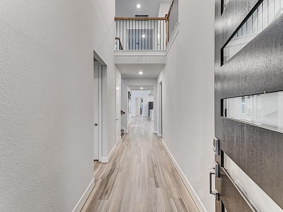 3rd image of 9522 Rialto Creek Dr