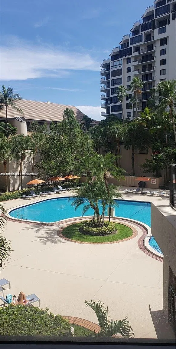 Brickell Key Ii Condo — Photo 2