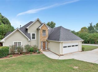 624 Lawton Ridge Dr, Lawrenceville, GA 30045