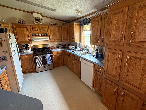 3rd image of 13243 County Road 6 #75