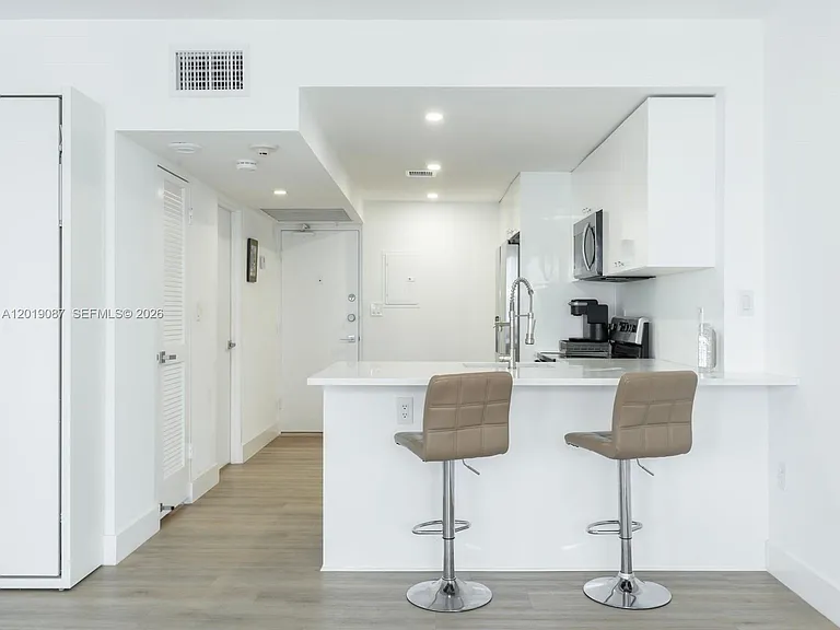 10275 Collins Ave #1502 — Photo 14
