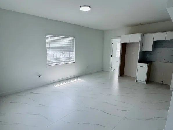 8454 NW 4th Ave, Miami, FL