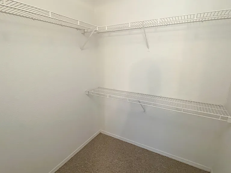 Madison Commons Apartments — Photo 17