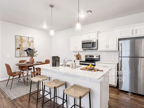 2nd image of 11506 Keystone Cir