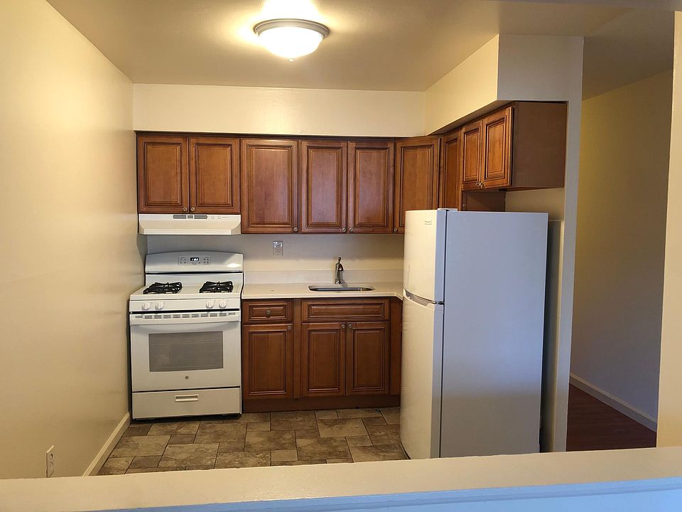 1st image of 123 N Kensico Ave #3-A