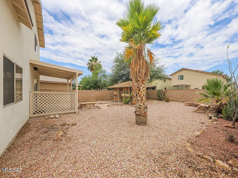 2416 W Chris Oliver Way — Photo 24
