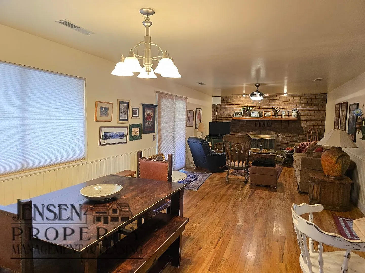 Furnished Home in Bloomington — Photo 2