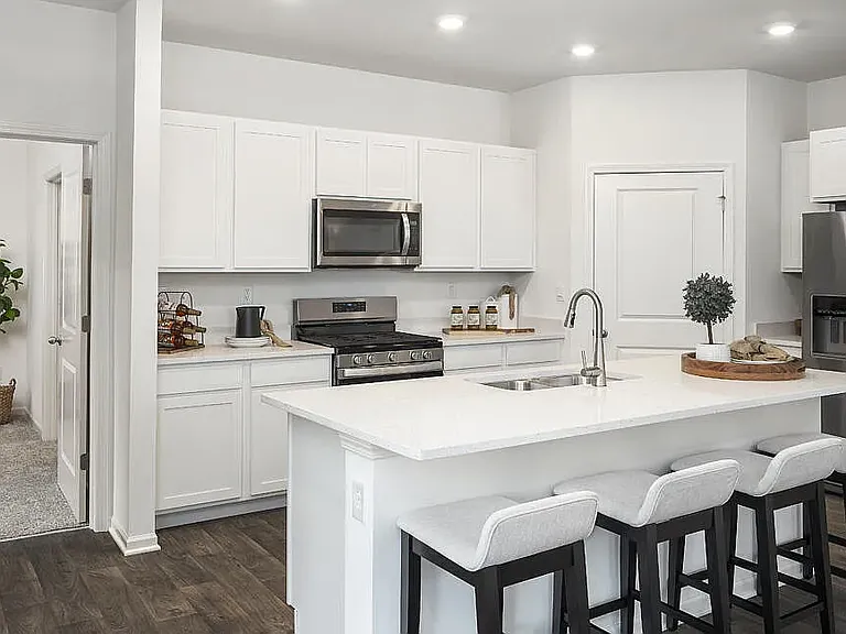 5532 Bunyan Hill Dr — Photo 3