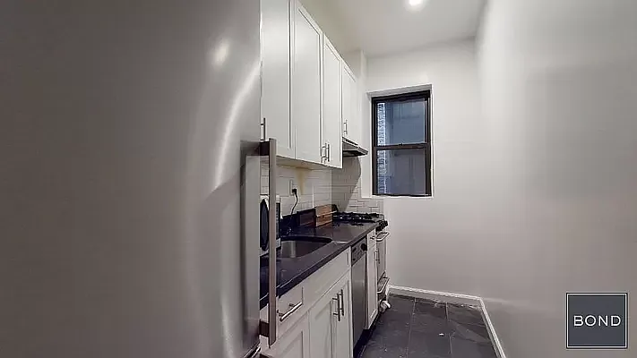 Rented by Bond New York | media 13