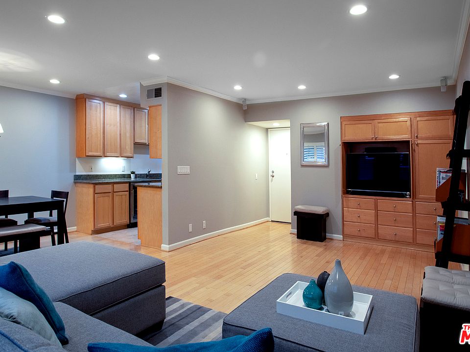 1st image of 1121 N Olive Dr APT 309