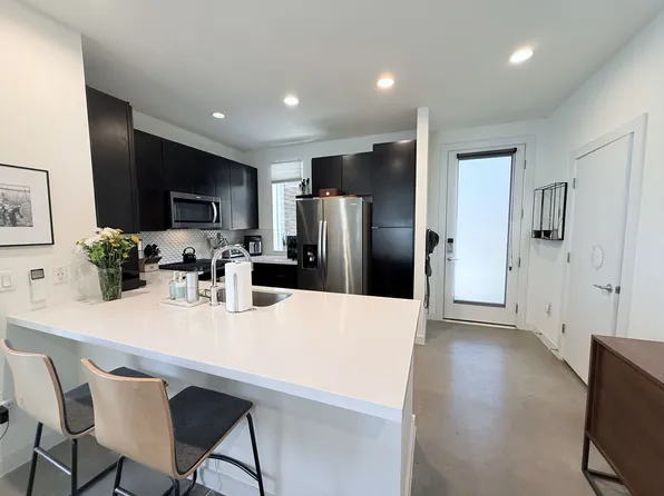 1917 E M Franklin Ave, Austin, TX 78723