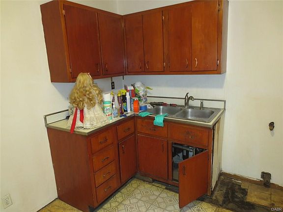 5th image of 1118 Dale Ave
