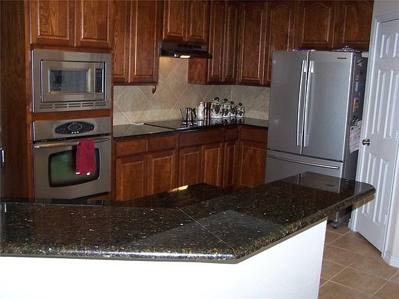 4th image of 1096 Estates Dr
