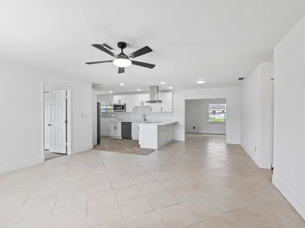 106 NW Curtis St, Port Saint Lucie, FL 34983