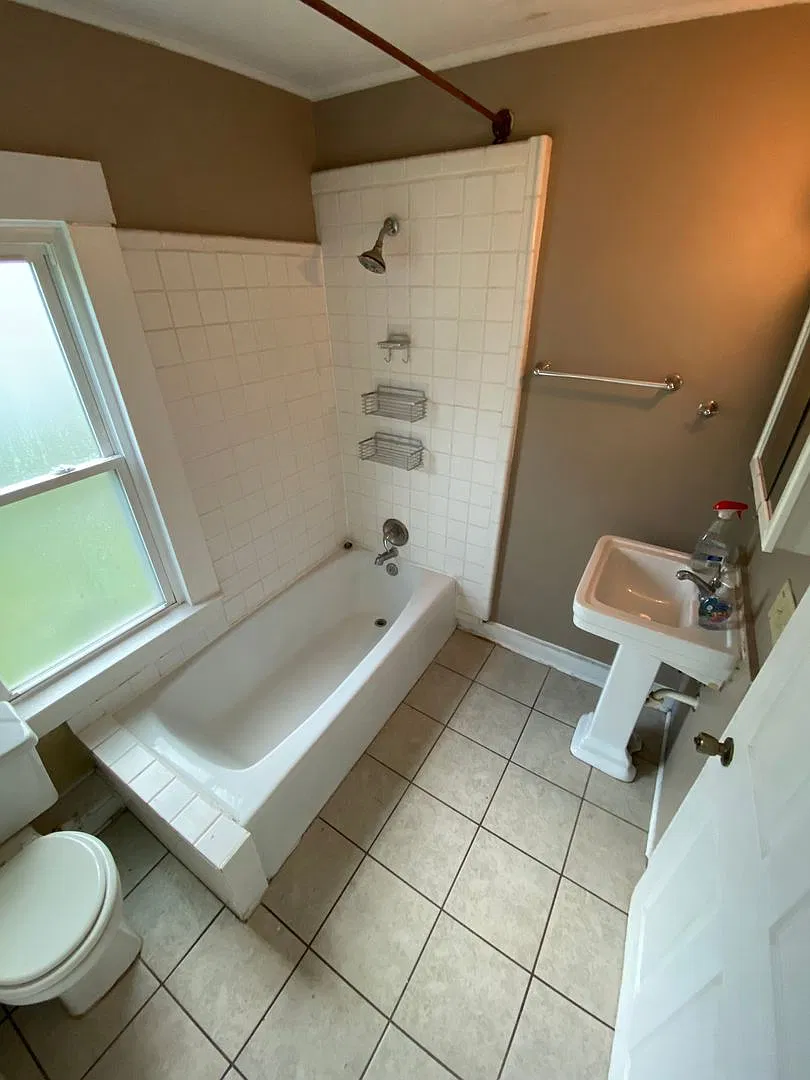 2 Bedroom House, Centrally Located. — Photo 4