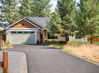 19563 Apache Rd, Bend, OR 97702